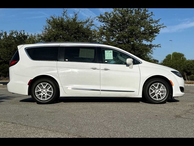 2020 Chrysler Pacifica Touring-L