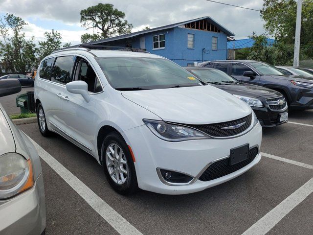 2020 Chrysler Pacifica Touring-L