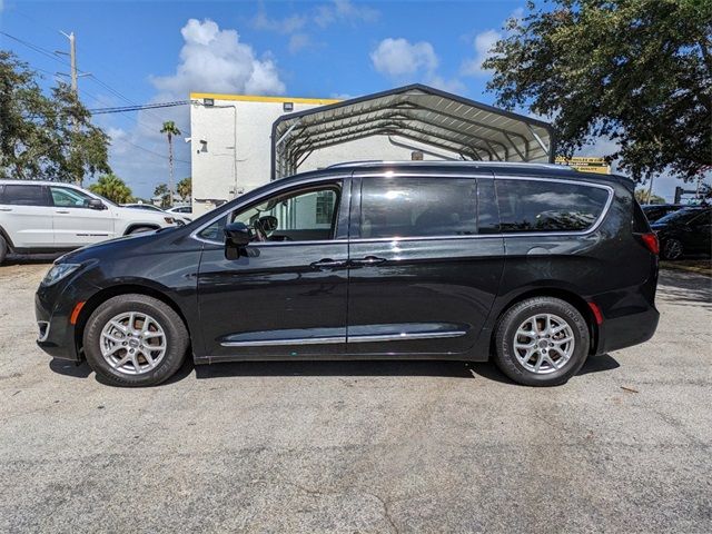 2020 Chrysler Pacifica Touring-L