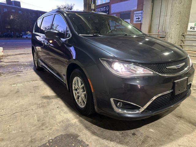 2020 Chrysler Pacifica Touring-L