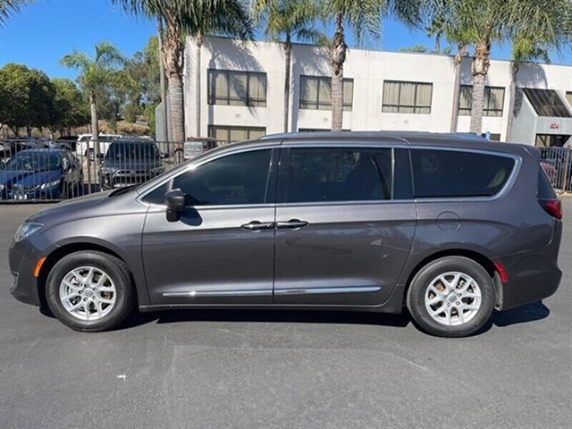 2020 Chrysler Pacifica Touring-L