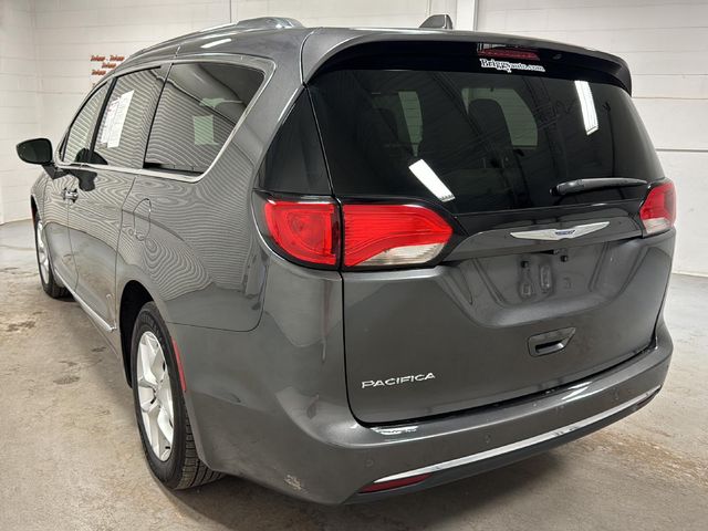 2020 Chrysler Pacifica Touring-L