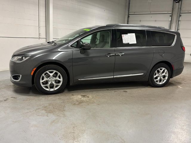 2020 Chrysler Pacifica Touring-L