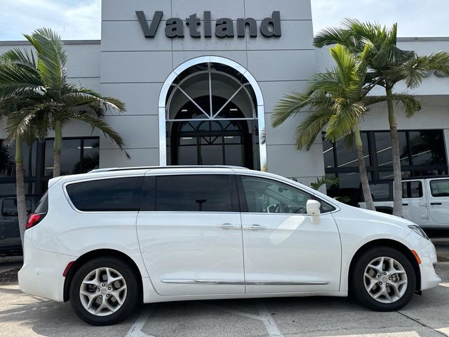 2020 Chrysler Pacifica Touring-L