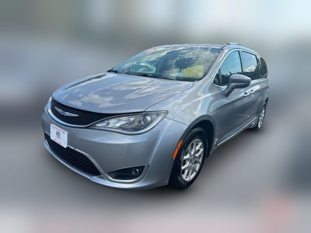 2020 Chrysler Pacifica Touring-L