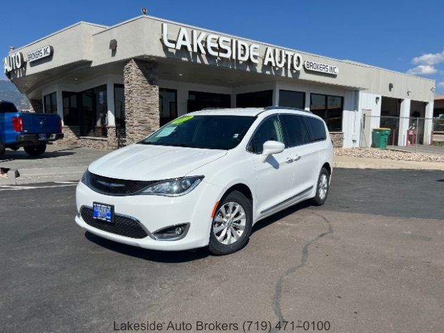 2020 Chrysler Pacifica Touring-L