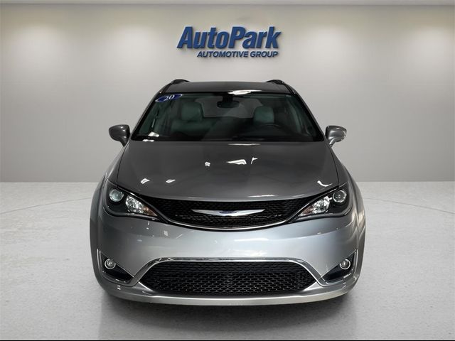 2020 Chrysler Pacifica Touring-L