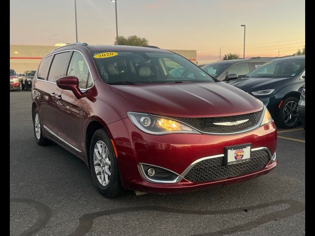 2020 Chrysler Pacifica Touring-L