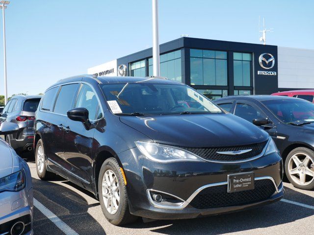 2020 Chrysler Pacifica Touring-L