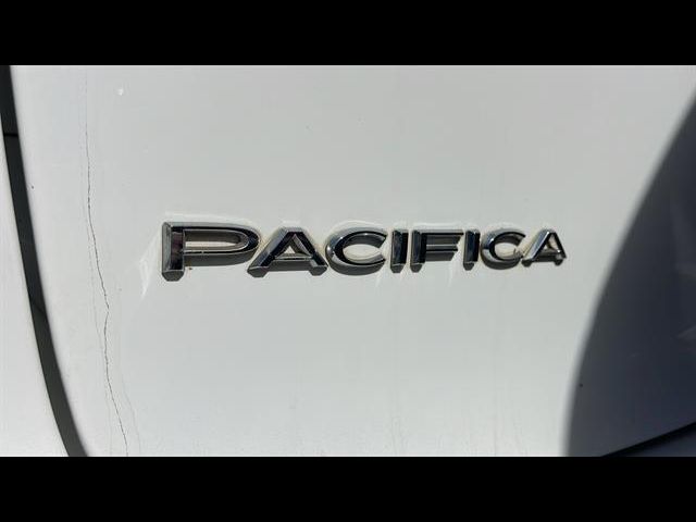 2020 Chrysler Pacifica Touring-L