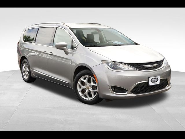 2020 Chrysler Pacifica Touring-L