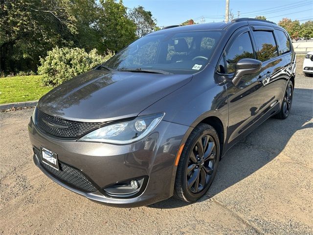 2020 Chrysler Pacifica Touring-L