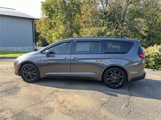 2020 Chrysler Pacifica Touring-L