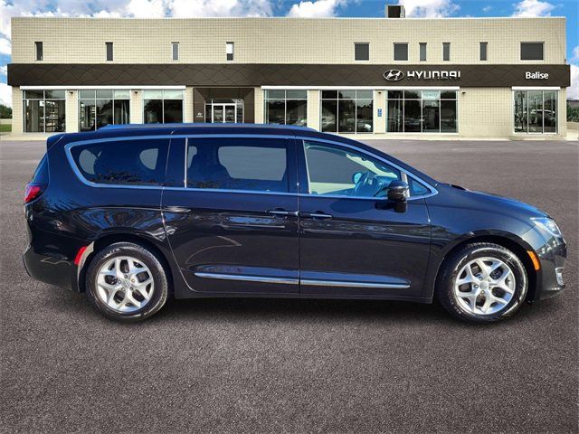 2020 Chrysler Pacifica Touring-L