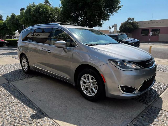 2020 Chrysler Pacifica Touring-L