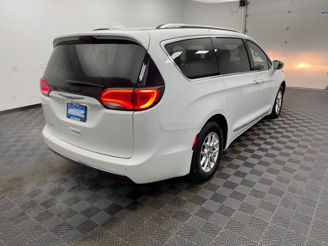 2020 Chrysler Pacifica Touring-L