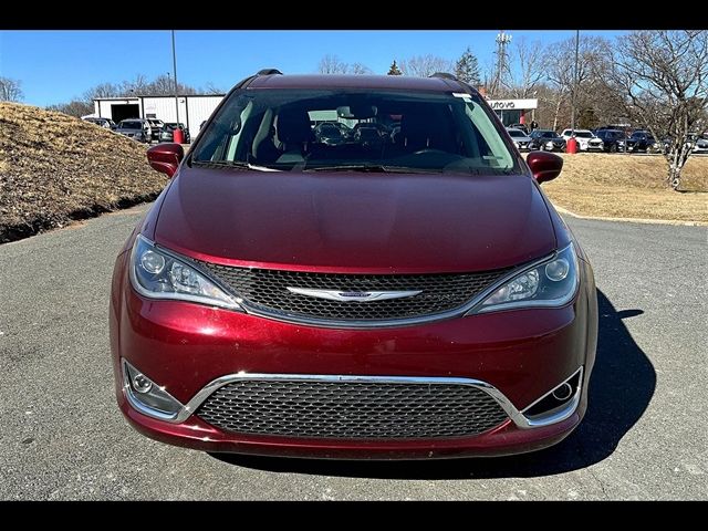 2020 Chrysler Pacifica Touring-L