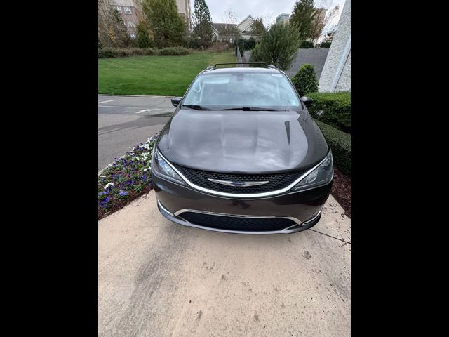 2020 Chrysler Pacifica Touring-L