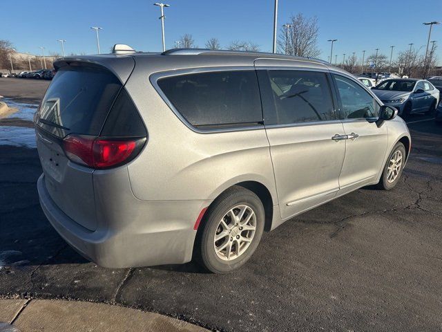 2020 Chrysler Pacifica Touring-L