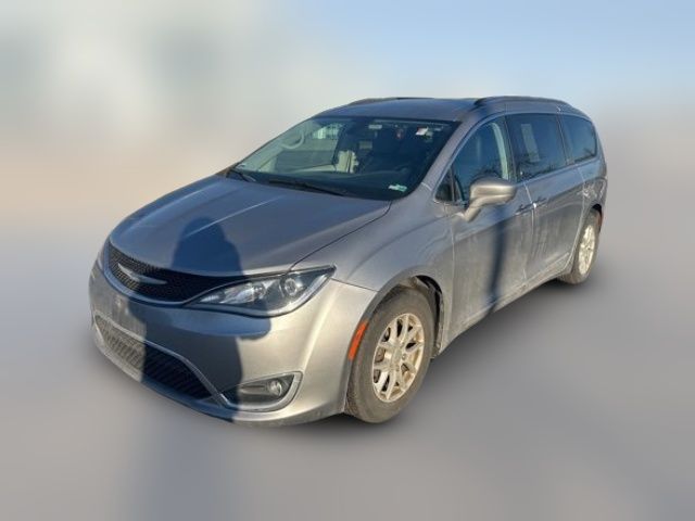 2020 Chrysler Pacifica Touring-L