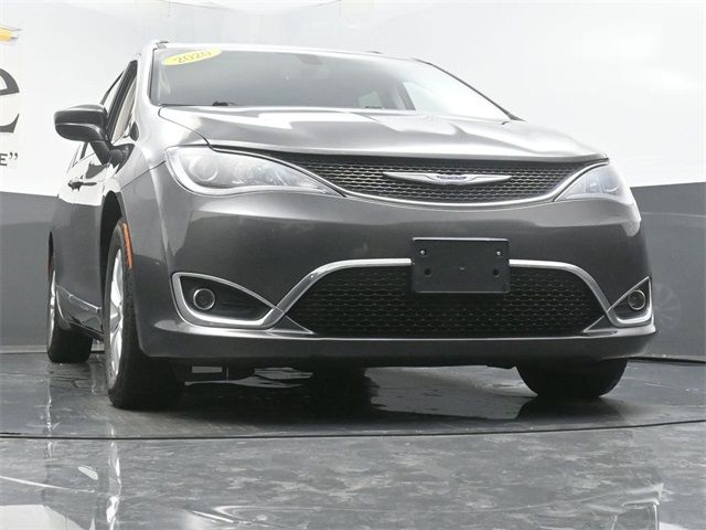 2020 Chrysler Pacifica Touring-L