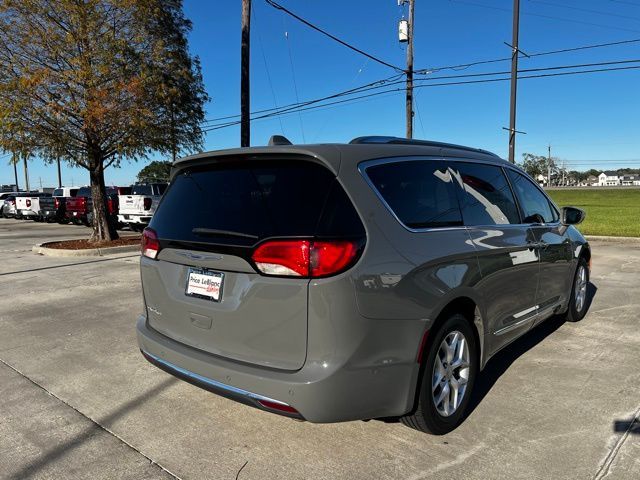 2020 Chrysler Pacifica Touring-L