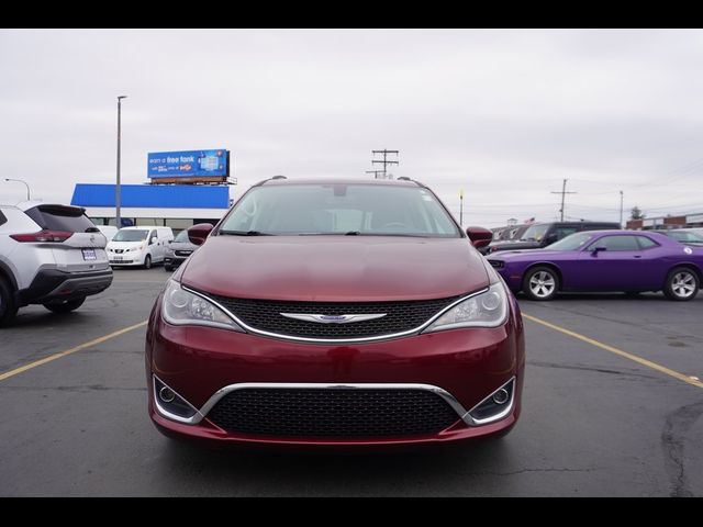 2020 Chrysler Pacifica Touring-L