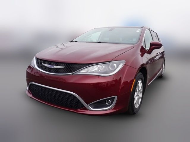 2020 Chrysler Pacifica Touring-L