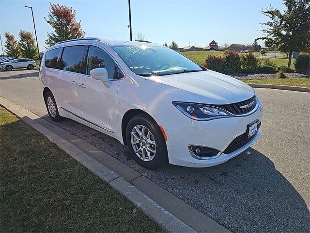 2020 Chrysler Pacifica Touring-L