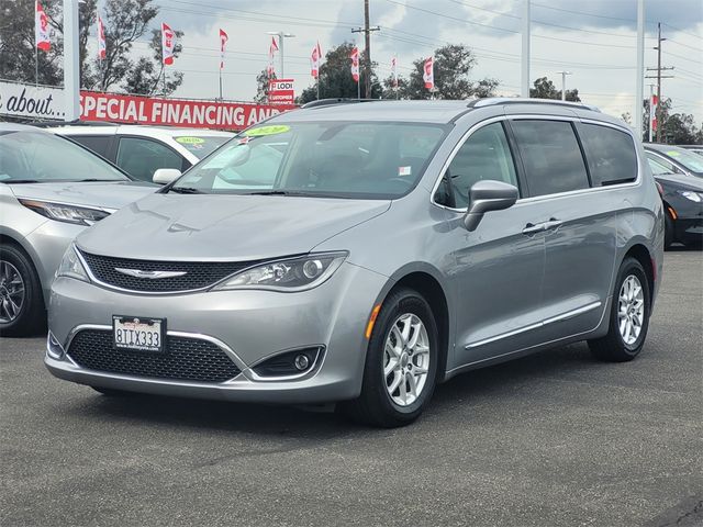 2020 Chrysler Pacifica Touring-L