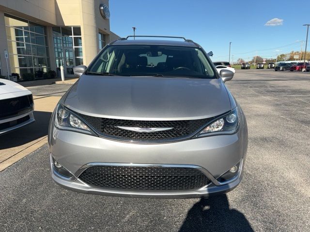 2020 Chrysler Pacifica Touring-L