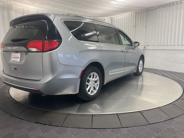 2020 Chrysler Pacifica Touring-L