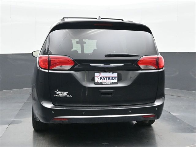 2020 Chrysler Pacifica Touring-L