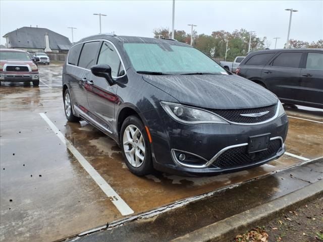 2020 Chrysler Pacifica Touring-L