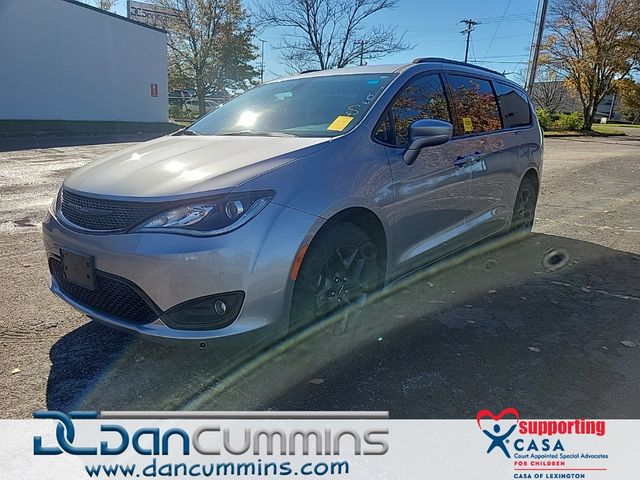 2020 Chrysler Pacifica Touring-L