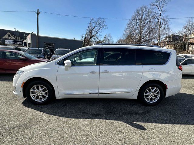 2020 Chrysler Pacifica Touring-L