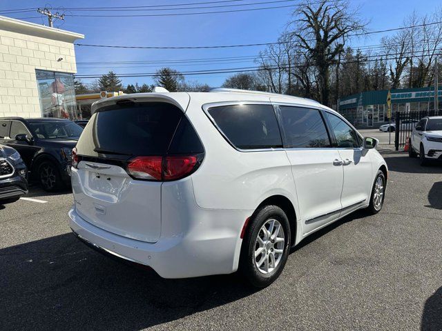 2020 Chrysler Pacifica Touring-L