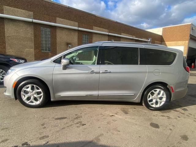 2020 Chrysler Pacifica Touring-L