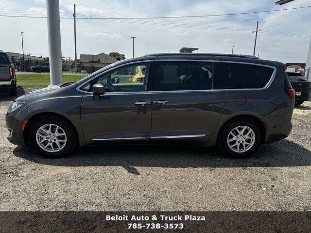 2020 Chrysler Pacifica Touring-L