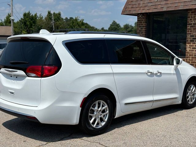 2020 Chrysler Pacifica Touring-L