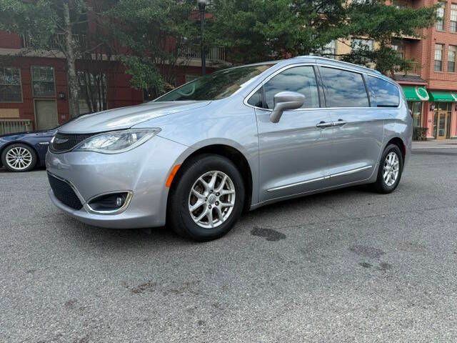 2020 Chrysler Pacifica Touring-L