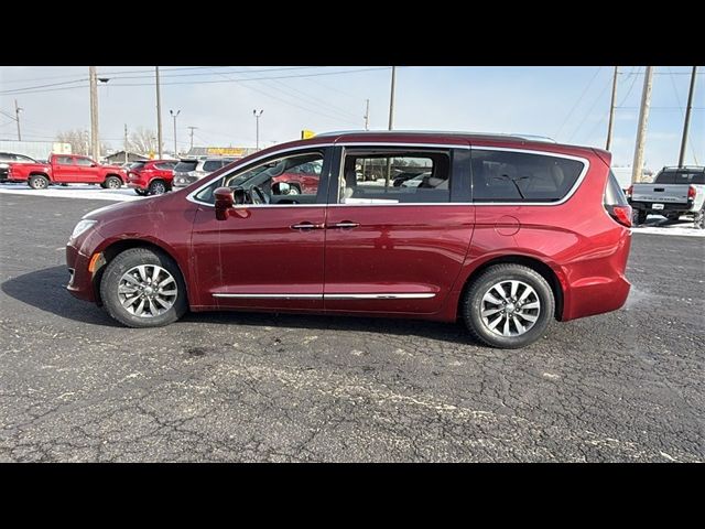 2020 Chrysler Pacifica Touring-L Plus