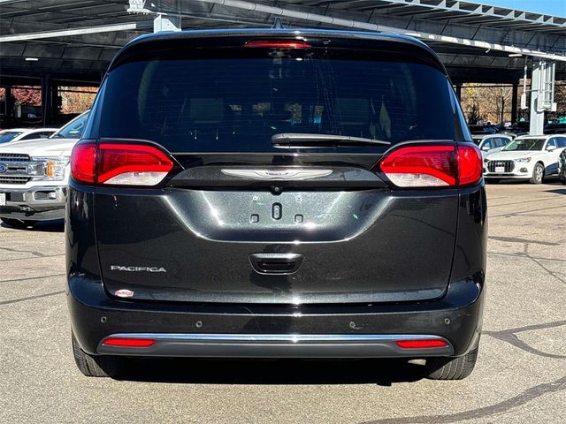 2020 Chrysler Pacifica Touring-L Plus