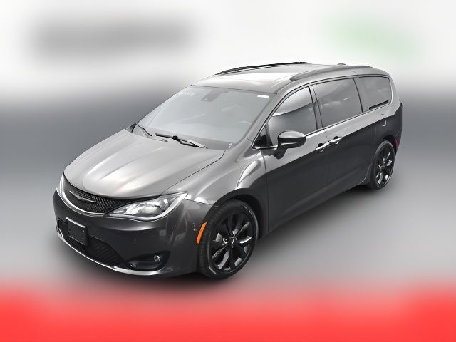 2020 Chrysler Pacifica Touring-L Plus