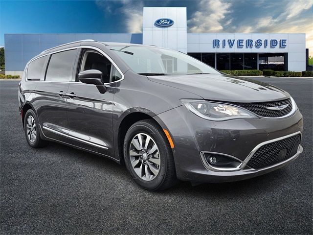 2020 Chrysler Pacifica Touring-L Plus