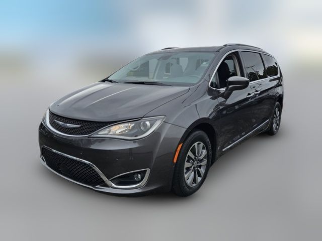 2020 Chrysler Pacifica Touring-L Plus