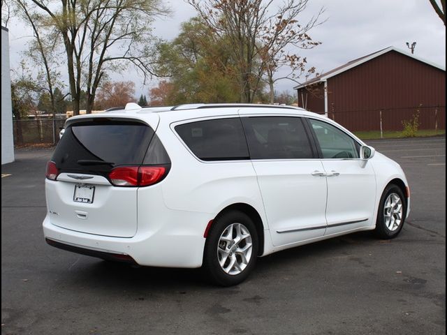 2020 Chrysler Pacifica Touring-L Plus