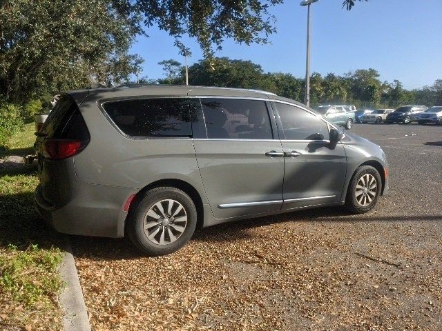 2020 Chrysler Pacifica Touring-L Plus