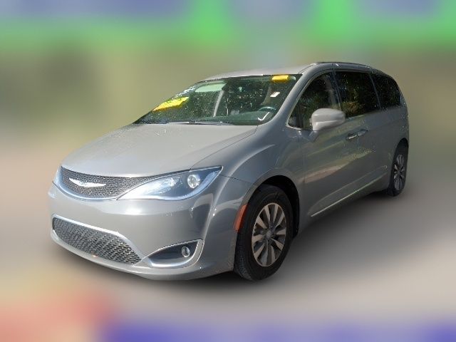 2020 Chrysler Pacifica Touring-L Plus