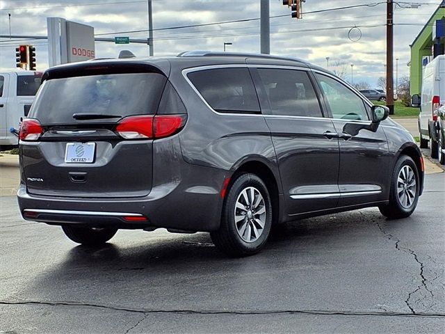 2020 Chrysler Pacifica Touring-L Plus